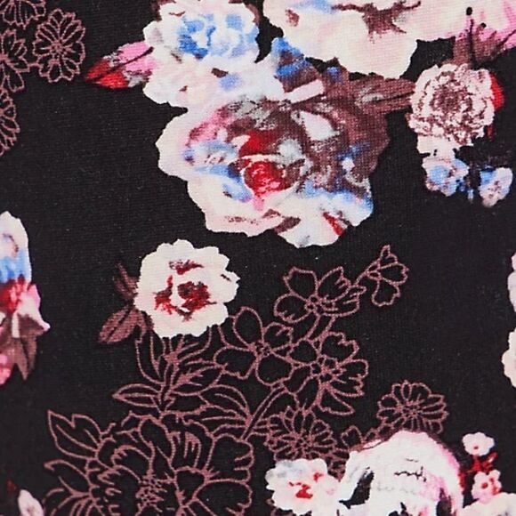 TORRID pixie pant luxe ponte floral skull black NEW NWT leggings 1 1x 14 16 14W - Picture 4 of 7